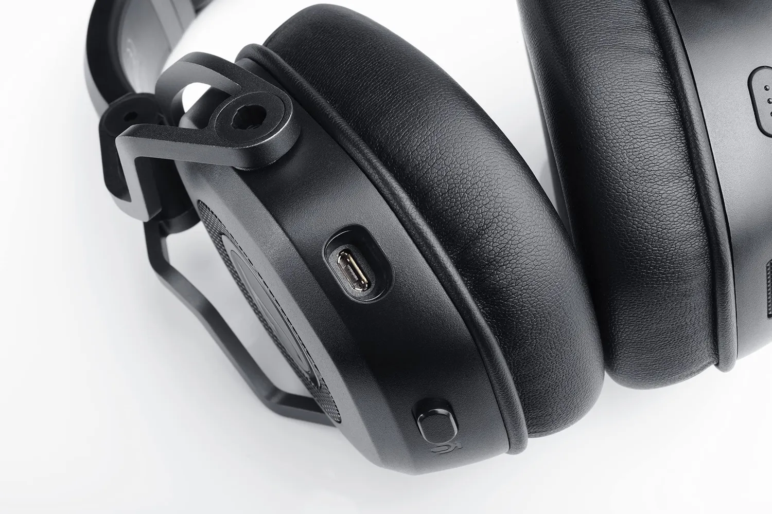 Teufel CAGE casque gaming HD circum-aural noir
