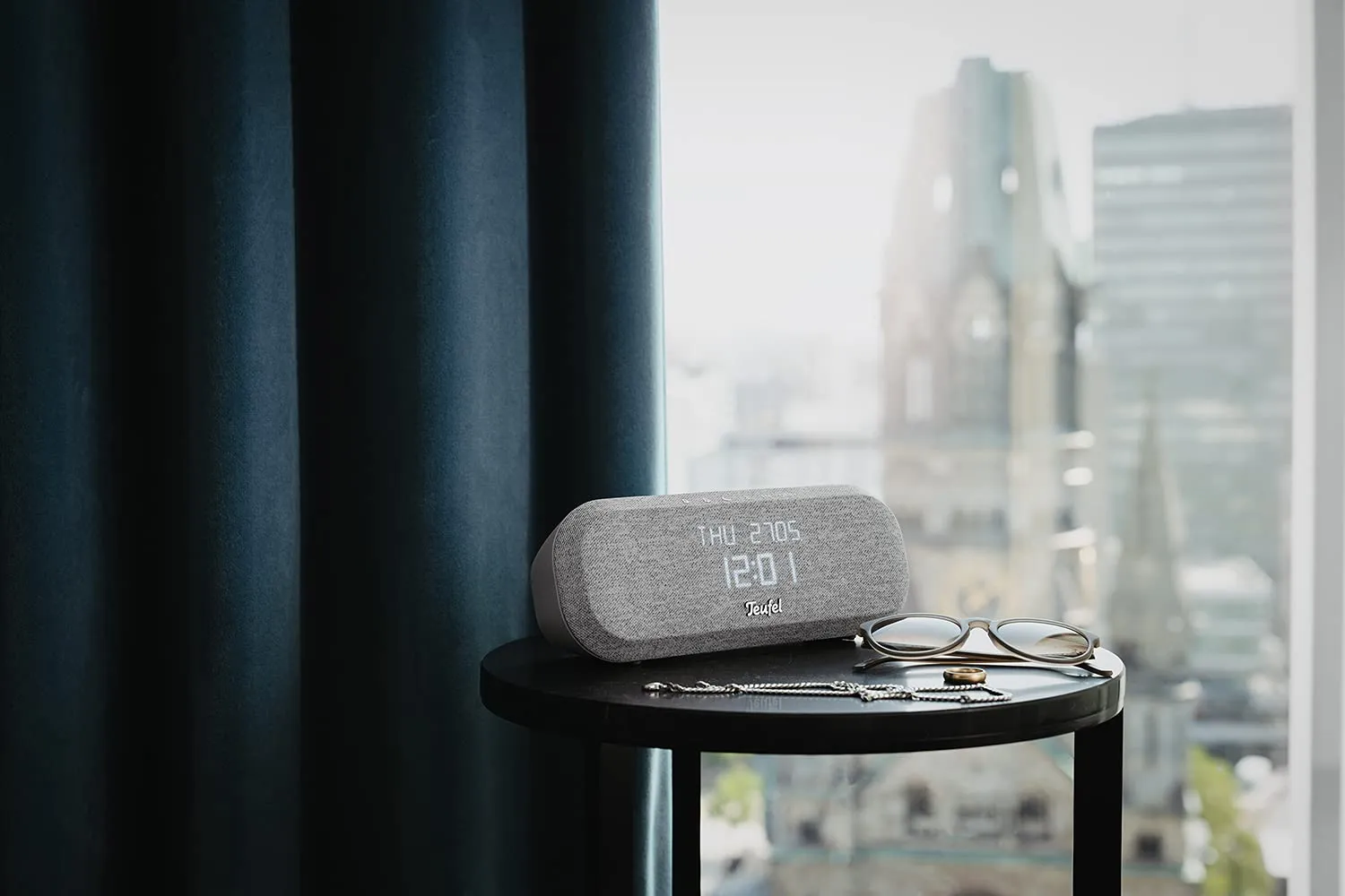 Teufel Radio One radio-réveil Bluetooth DAB+ gris clair