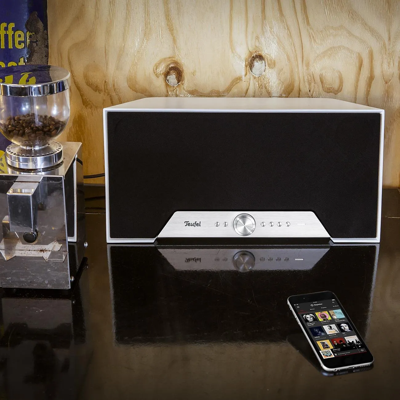 Teufel One M enceinte de streaming Wi-Fi Bluetooth blanche