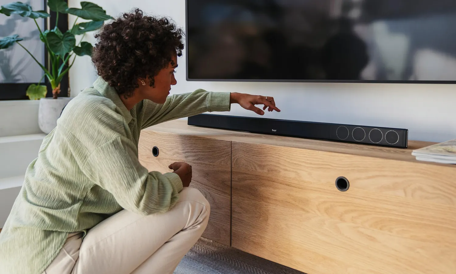 Teufel CINEBAR 11 4.1 Mk4 barre de son Dolby Atmos blanche