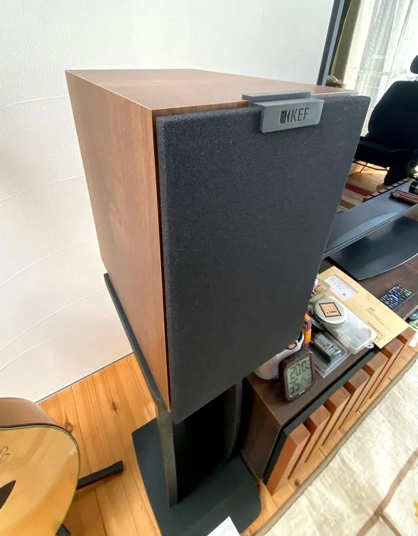 KEF Q1 Meta enceintes bibliothèque noires satinées 2 voies