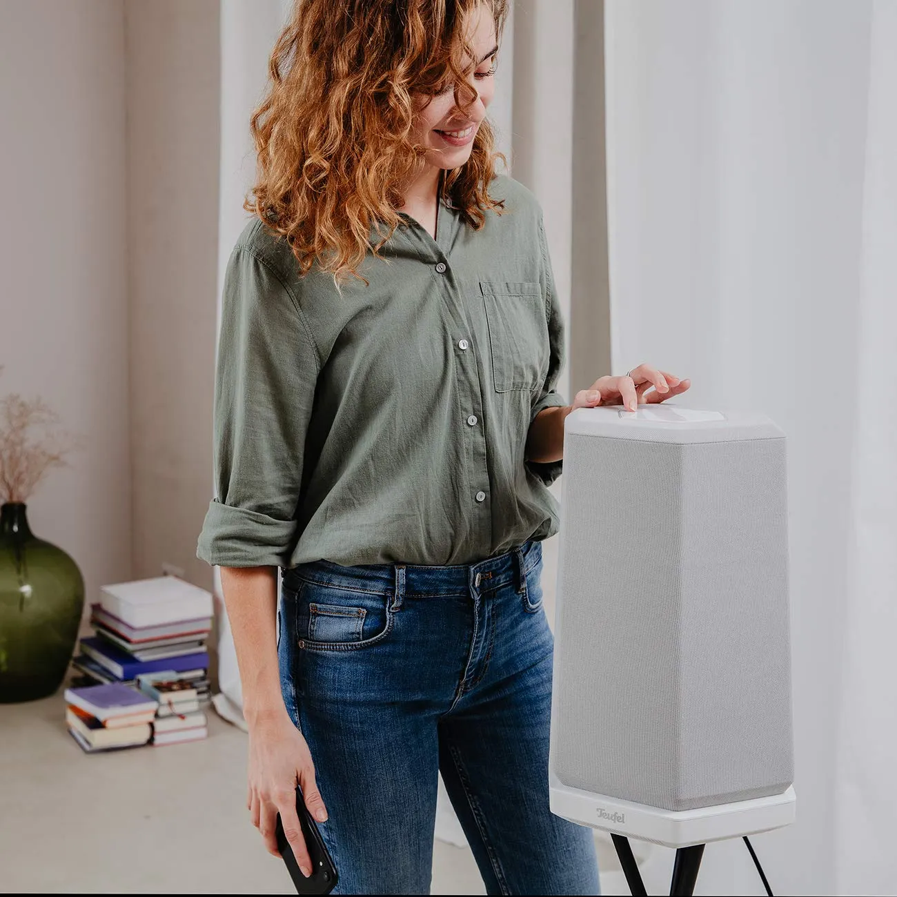 Teufel HOLIST M enceinte connectée blanche 120 W