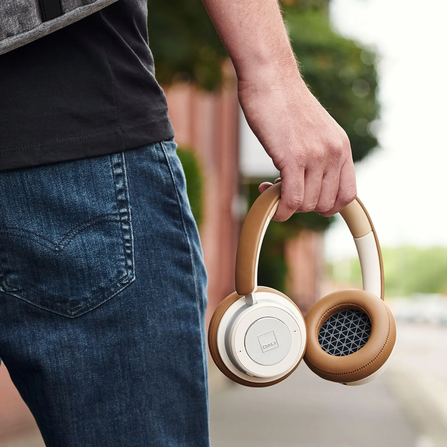 DALI IO-6 casque Bluetooth circum-aural Caramel White ANC