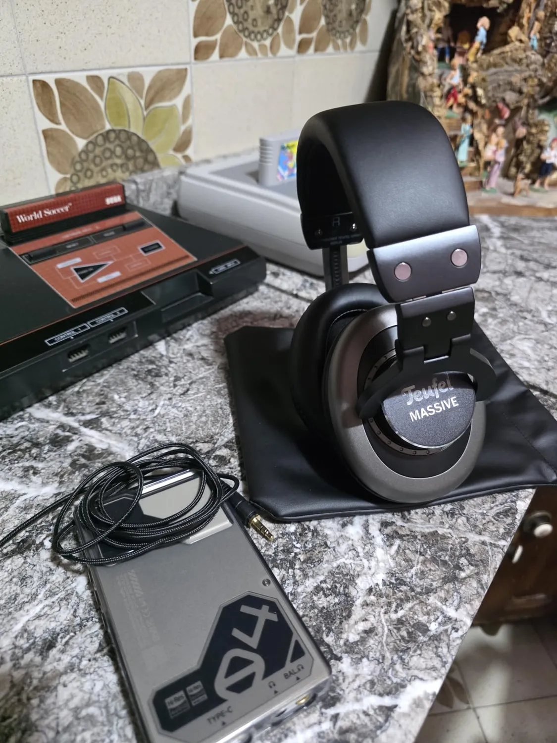 Teufel Massive casque filaire circum-auriculaire noir basses puissantes