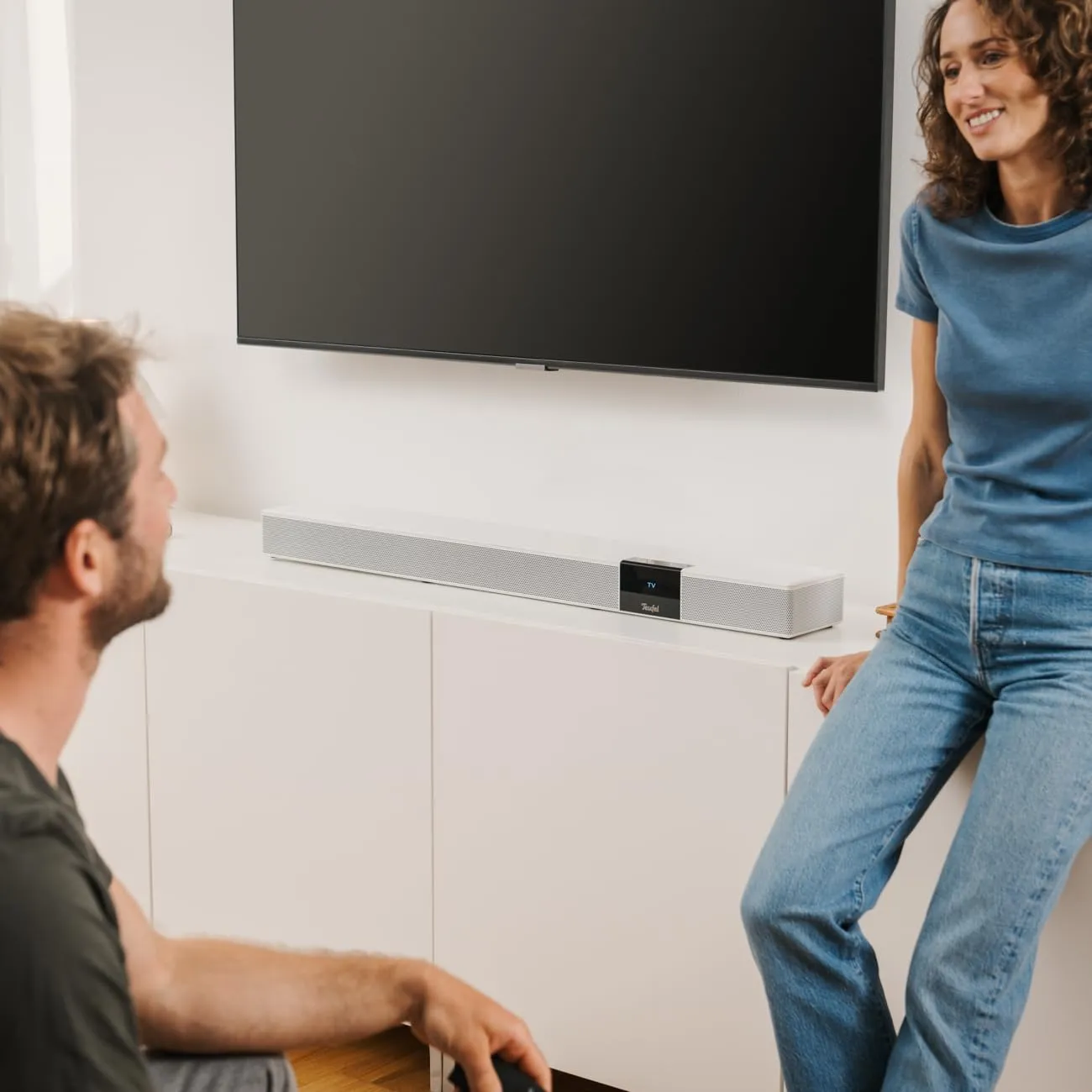 Teufel CINEBAR 22-5.1 barre de son blanche Dolby Atmos