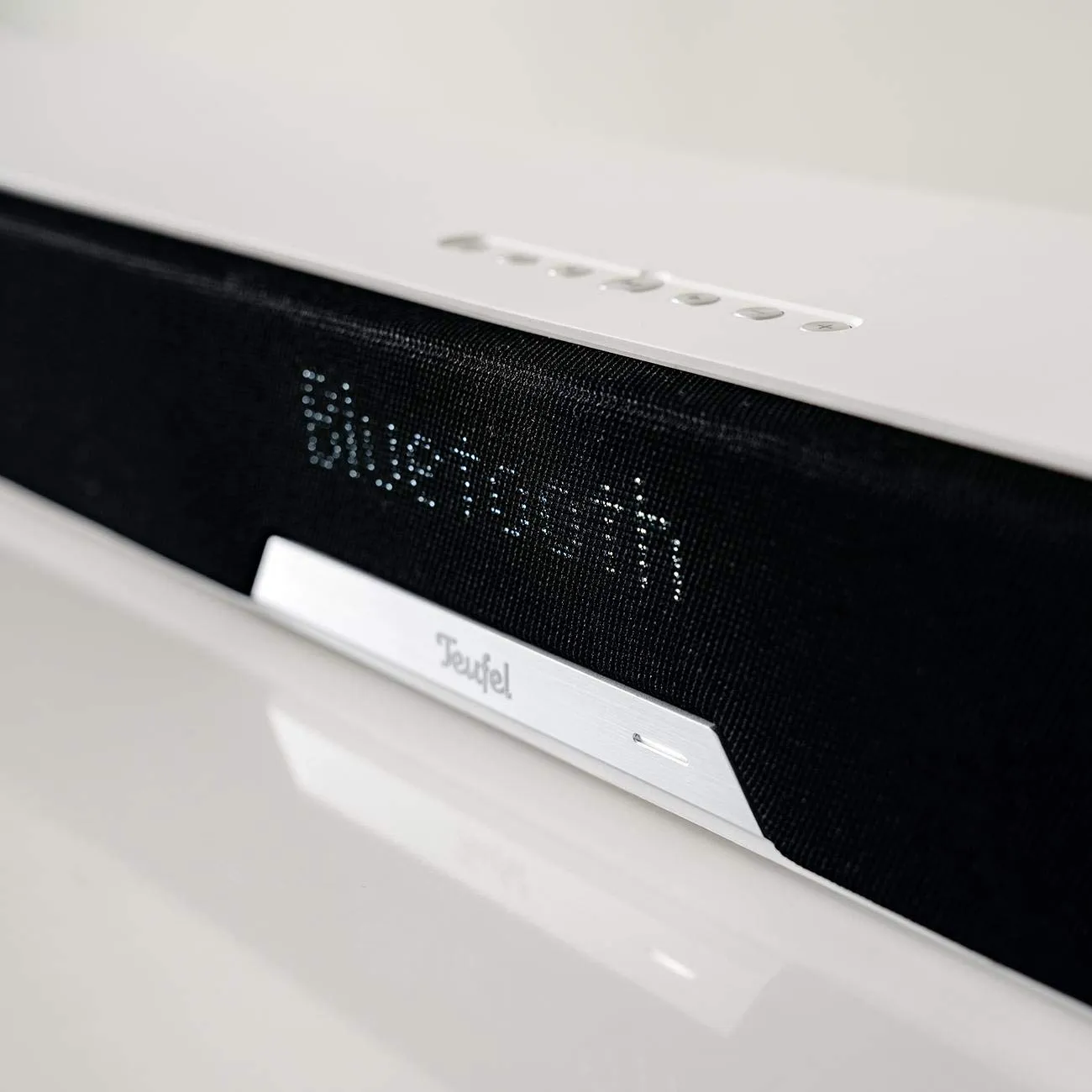 Teufel CINEBAR LUX Ambition barre de son blanche avec caisson T 8