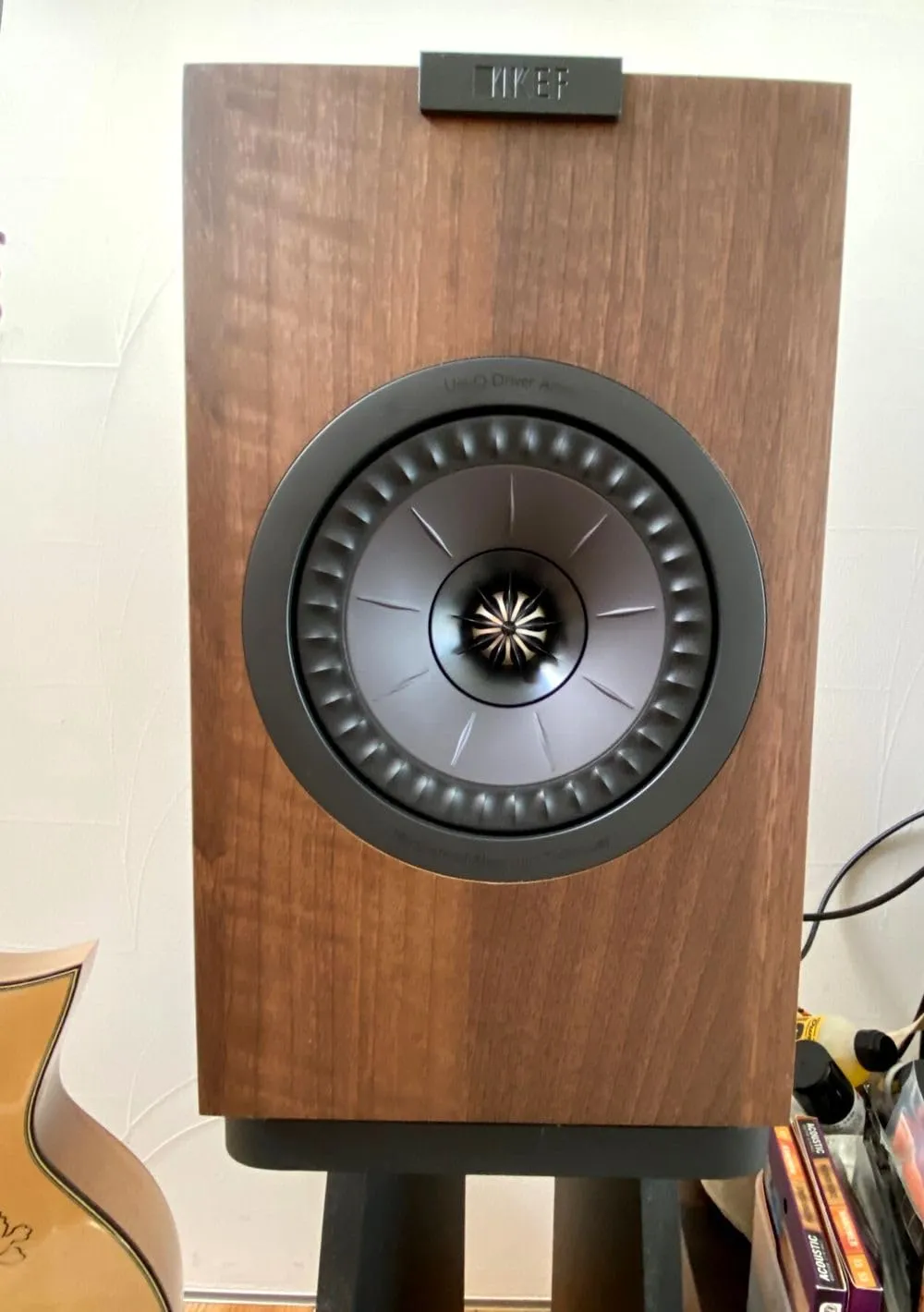 KEF Q1 Meta enceintes bibliothèque noires satinées 2 voies
