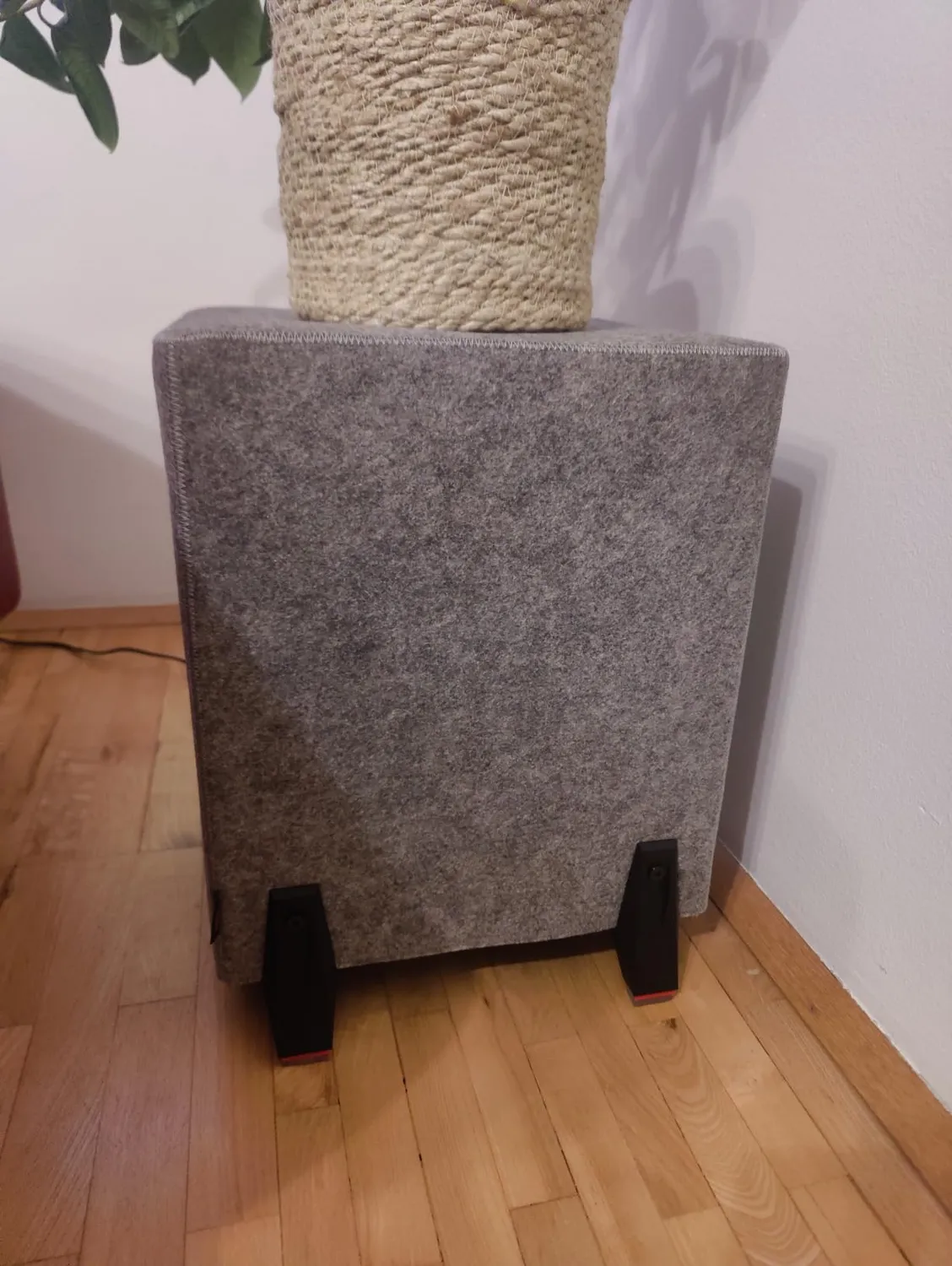 Teufel T 8 WOOFER SLEEVE housse de caisson gris clair